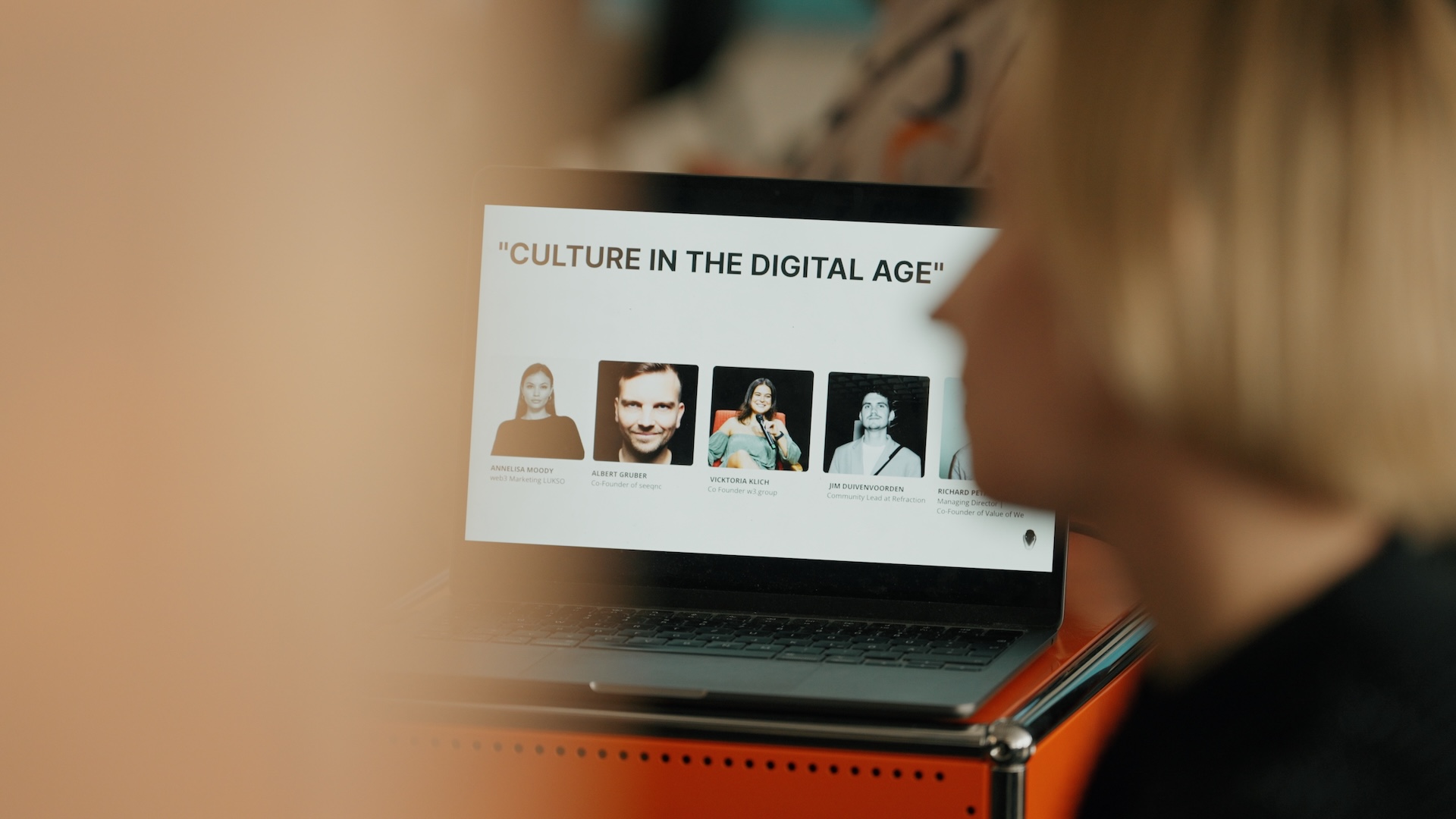 A view of the presentation for the "Culture in the Digital Age" talk, part of the Berlin Blockchain Week event at w3.hub, documented by Visionary Berlin.